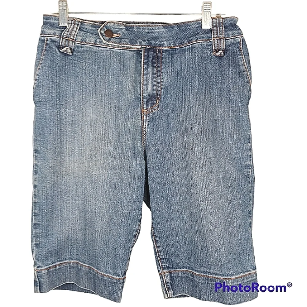 ZENA JEANS Jeans Shorts Size 8 Stretch High Waist Longer Leg